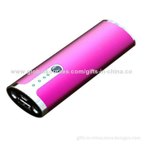 Power Bank for iPhone Cell Phone with Flash Light, 3.000mAh Capacity